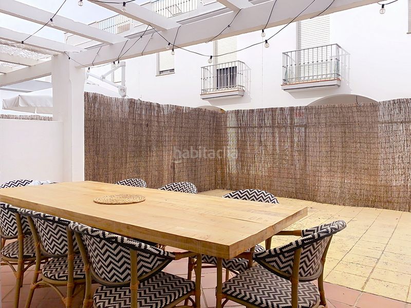 Foto 4d3018b5-9a7e-4191-8217-c5c64e706e13. Casa adossada amb aparcament piscina a Nueva Atalaya Estepona