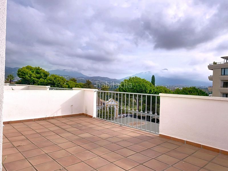 Foto dac9e650-b54f-4be2-a297-9c94ec270ac1. Casa adossada amb aparcament piscina a Nueva Atalaya Estepona