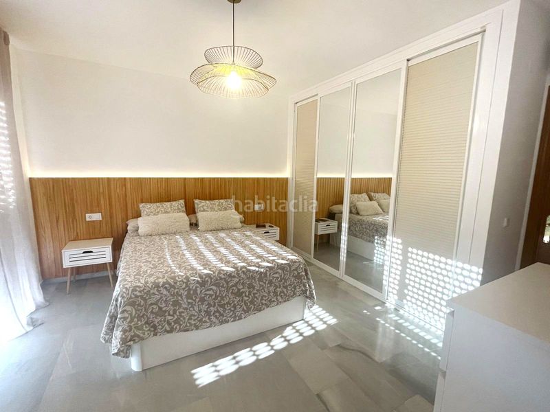 Foto eef21006-0962-4c72-bc08-2ac22b3409ef. Casa adossada amb aparcament piscina a Nueva Atalaya Estepona