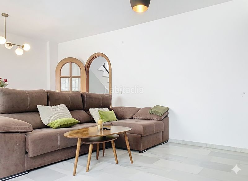 Foto f43cdc9f-8fd7-488c-b7c3-dcd50f6f2cfe. Casa adossada amb aparcament piscina a Nueva Atalaya Estepona