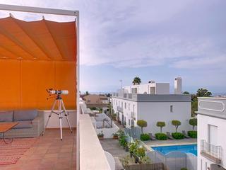 Casa adossada a Nueva Atalaya. Amplio adosado familiar  3 dormitorios, garaje doble y solarium