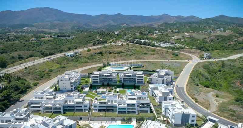 Foto 4f8fc71e-7c7d-41e2-9f4a-0b7ee49283ae. Apartament amb aparcament piscina a La Concha - Resina Golf Estepona