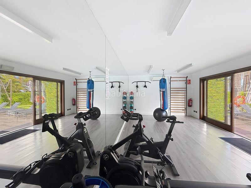 Foto 31cbf662-811e-4cf4-a2ce-831dc1e54179. Rez-de-chaussée avec parking piscine dans Seghers Estepona