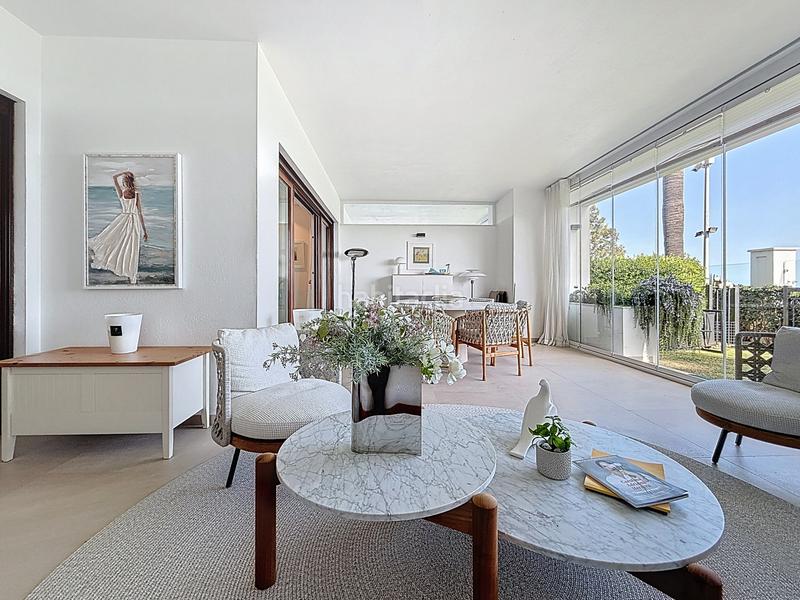 Foto 8f7e6b55-656f-4137-ba9a-82775308682e. Rez-de-chaussée avec parking piscine dans Seghers Estepona