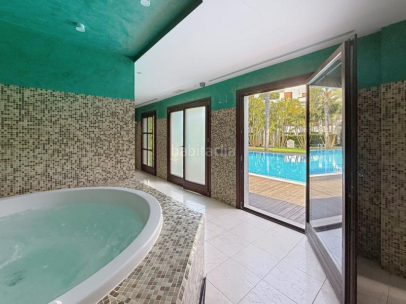Foto af53b609-3624-442c-945c-66d23f175751. Rez-de-chaussée avec parking piscine dans Seghers Estepona