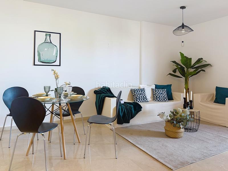 Foto 310a79ea-82ee-4f2f-9e66-e620e3e62b66. Apartament amb aparcament piscina a puerto de Estepona Estepona