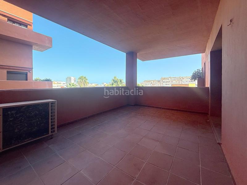 Foto 87cb3bc1-55dd-45e8-b8ab-b59bd15c07f9. Apartament amb aparcament piscina a puerto de Estepona Estepona