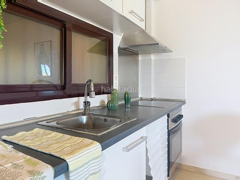 Foto a8fbdcc5-e7b5-4254-b83a-3ec2c4cd1916. Apartament amb aparcament piscina a puerto de Estepona Estepona