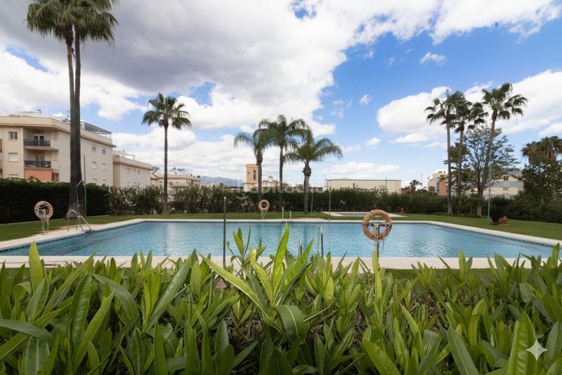 Foto b2ed12bd-d830-4564-b937-baac1a8538c5. Apartament amb aparcament piscina a puerto de Estepona Estepona