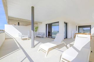 Appartement à Bahía de Casares. Apartamento nuevo de 2 dormitorios con vistas abiertas