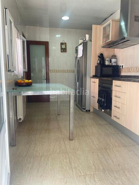 Foto e863d937-4e8a-445a-a9de-16e150200d30. Casa adossada amb aparcament a La Plana del Pintor Sabadell