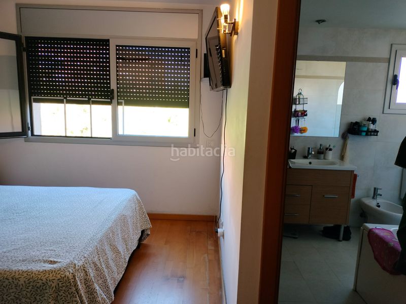 Foto 1b6904bb-48b0-4c10-85f8-1e1d41036c08. Casa adossada amb aparcament a Can Llong Sabadell
