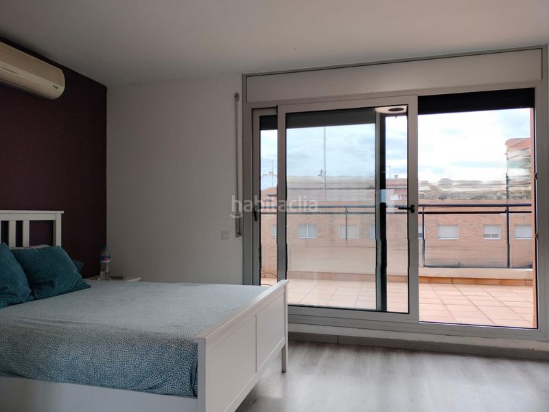 Foto 4c12fe2a-6a2b-48e5-a74e-eace1a6c6651. Casa adossada amb aparcament a Can Llong Sabadell