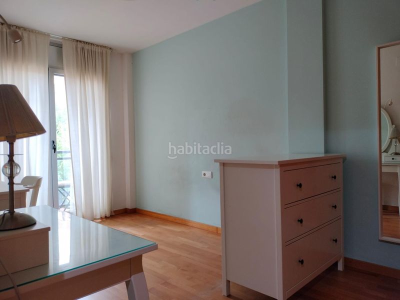 Foto a7d6f4d4-d1d3-4be2-b78e-d48cdb5aca36. Casa adossada amb aparcament a Can Llong Sabadell
