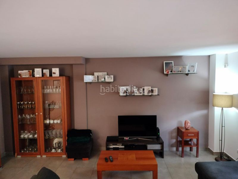 Foto ceabaa59-c94a-4f19-8ff6-4d5f40a2220f. Casa adossada amb aparcament a Can Llong Sabadell