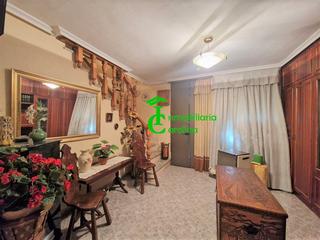 Casa a Carolina (La). Casa en venta en ciudad jardín, 3 dormitorios.