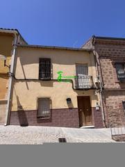 Casa a Jabalquinto. Casa en venta en jabalquinto, 2 dormitorios.