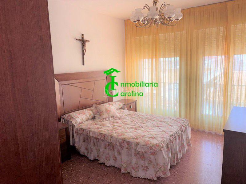Foto c7816ecb-4198-4ff3-a586-43d276340a01. Piso  en venta en centro, 3 dormitorios. en Carolina (La)