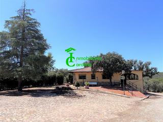 Bauernhof in Santa Elena. Finca rúst. en venta en santa elena, 5 dormitorios.