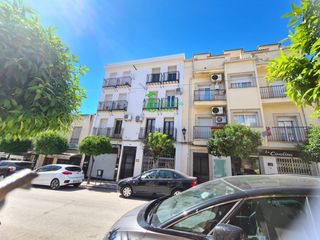 Flat in Carolina (La). Piso en venta en centro, 2 dormitorios.