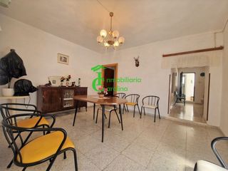 Maison à Carolina (La). Casa en venta en anejo navas de tolosa, 2 dormitorios.