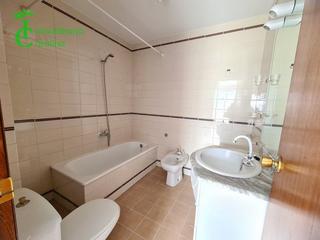 Pis  Del campo. Piso en venta en carolina, la, 4 dormitorios.