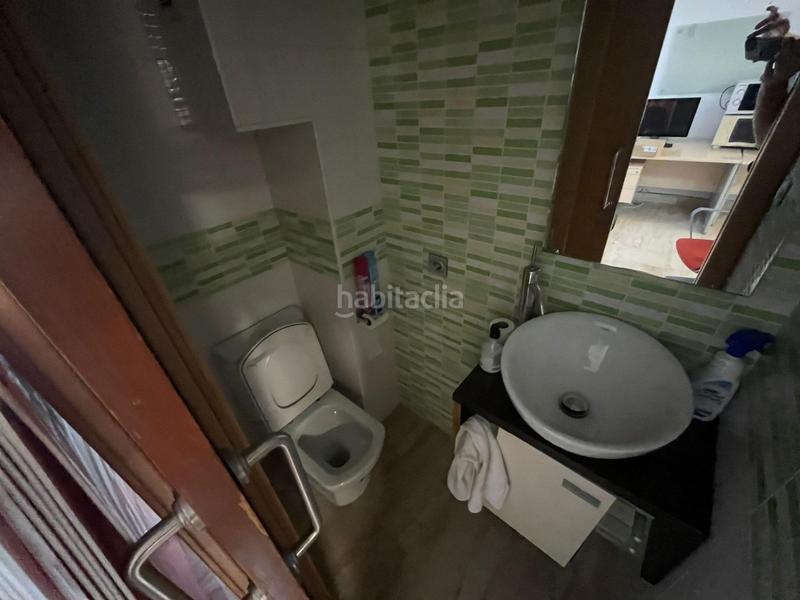 Foto a15242fb-e684-4d3a-bc0e-ca1771f24ad8. Lloguer local comercial a Albufereta Alicante