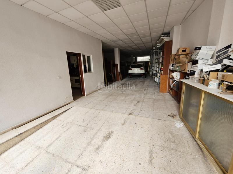 Foto 7542670c-94fe-463c-9126-f7be0deb9973. Local comercial localvivienda con jardin interior en Alicante