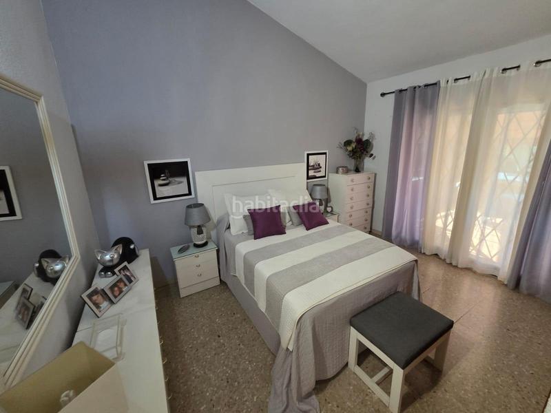 Foto 2cd5089c-49e4-4e36-8e11-a7ab5723427e. Chalet avec parking piscine dans Vistahermosa Alicante