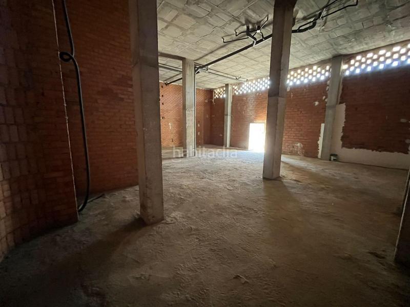 Foto 62046b62-86d9-40e7-b88f-d0d900a4238a. Alquiler local comercial amplio local comercial en alquiler en Alicante