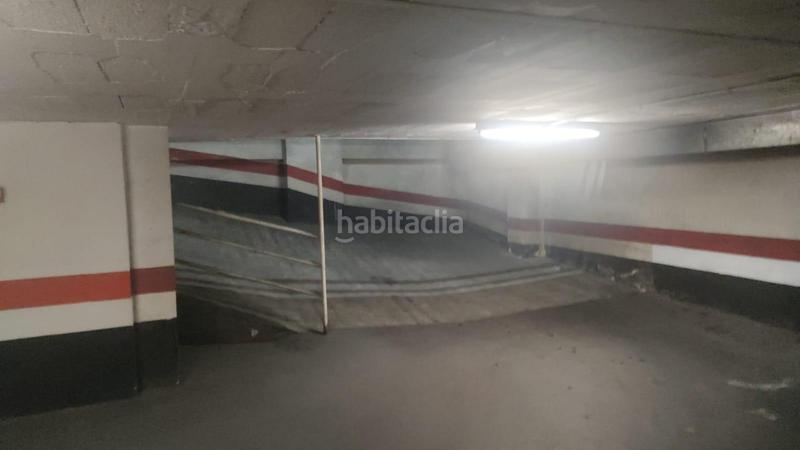 Foto 00920c6a-c0d3-4310-b60f-688efb6c1705. Parking coche increíble plaza doble de garaje en Mercado Alicante