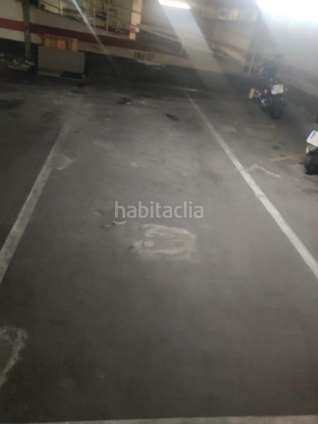 Foto b2781bf3-c7de-48d5-9b98-ad0248fc7c85. Parking coche increíble plaza doble de garaje en Mercado Alicante