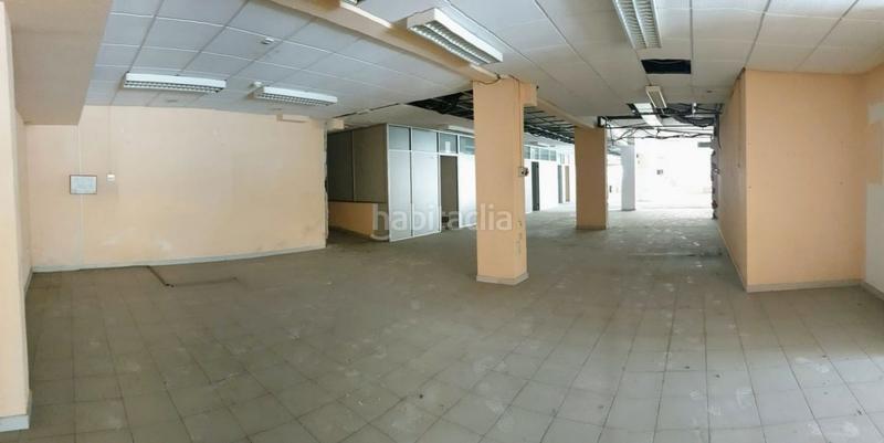 Foto 1e2595a4-2f6f-4d26-bcac-2b287a8ca6cb. Local comercial local en entresuelo esquina apto para cualquier negocio en Alicante