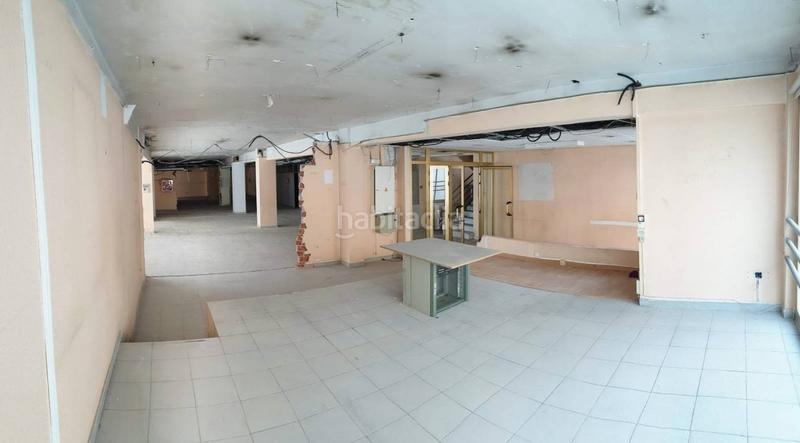 Foto 5ee3d4da-dde7-4eb6-b046-505a467430a8. Local comercial local en entresuelo esquina apto para cualquier negocio en Alicante