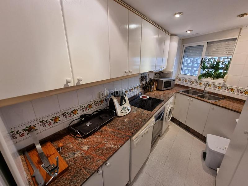 Foto d77f11fb-d6ad-49f0-8cc1-9fb4d7f46739. Apartament amb piscina a Playa de San Juan Alicante