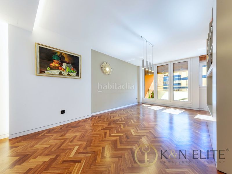 Foto 40e4a353-f5ed-41c3-894b-41b23b6b8929. Pis amb aparcament a Ensanche-Diputación Alicante