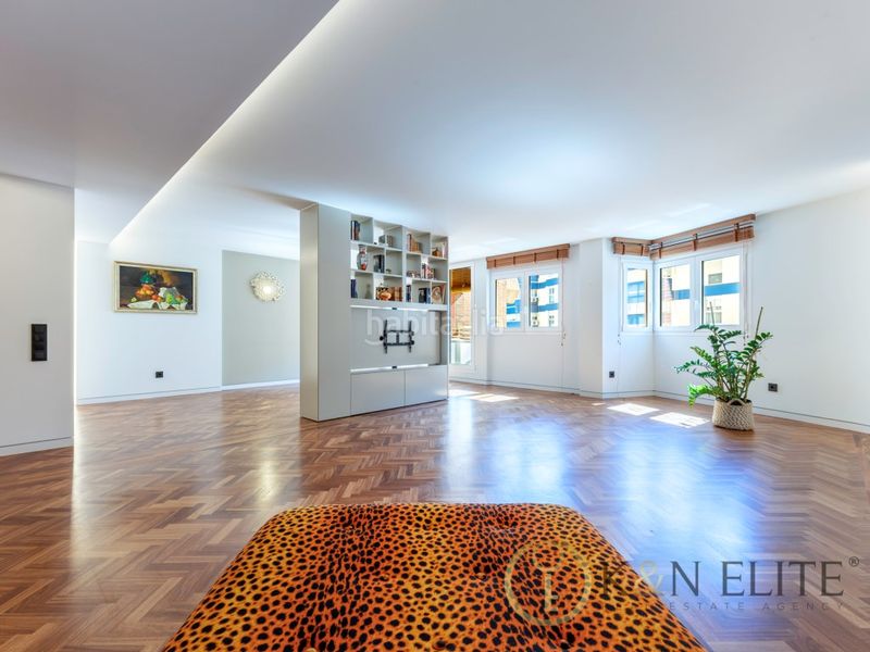 Foto 6afcd08a-d8a5-4f2b-97b2-bdf57faebb4f. Pis amb aparcament a Ensanche-Diputación Alicante