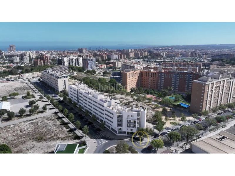 Foto dbe2f08d-47c1-442f-87b9-9fe146433e00. Pis amb aparcament piscina a Paus - Polígono San Blas Alicante