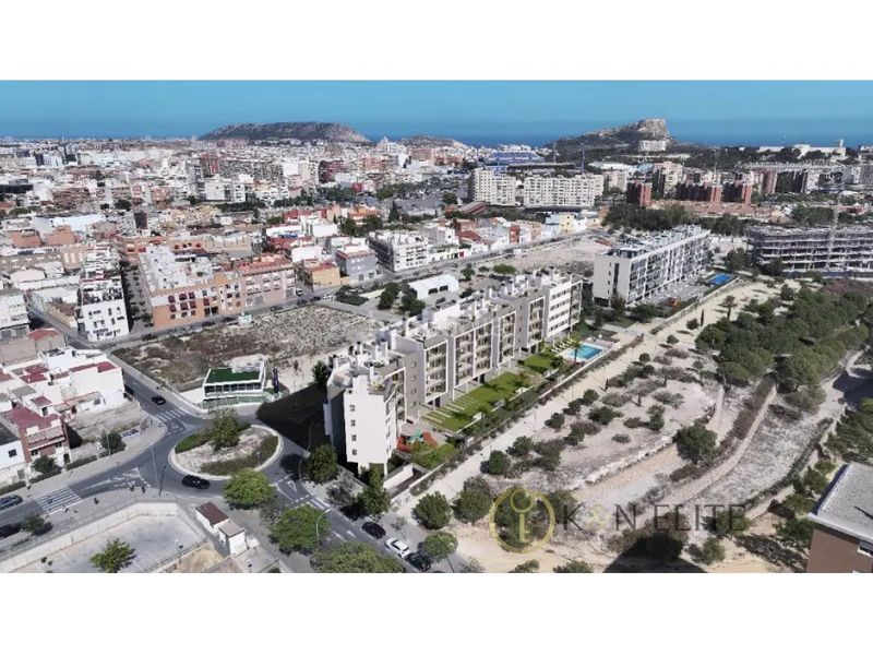 Foto ef056eff-eae4-4493-8926-e926cc943e85. Pis amb aparcament piscina a Paus - Polígono San Blas Alicante