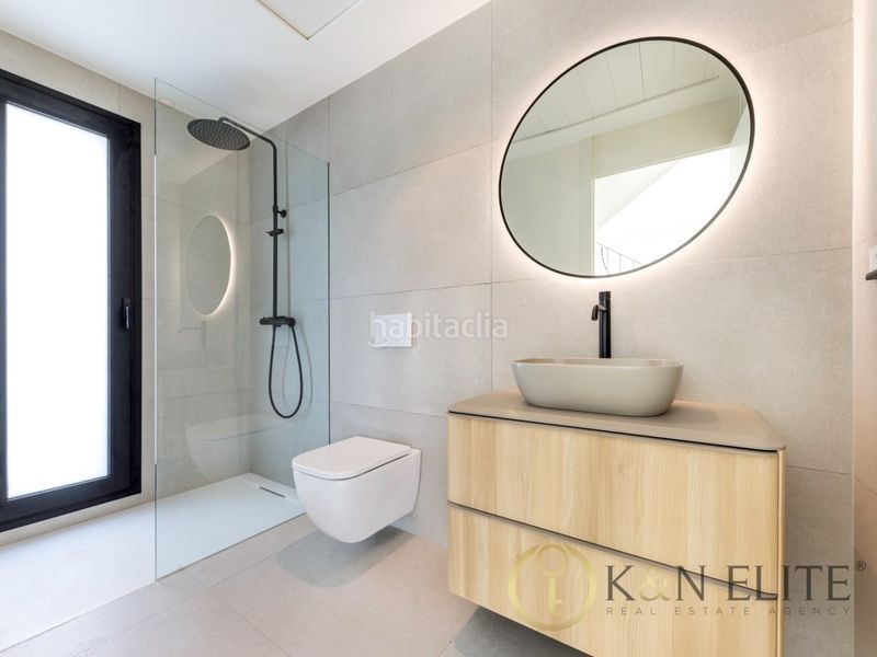 Foto 4c3bafda-375d-40dc-9d90-7db5392736d8. Casa amb aparcament piscina a balcón de Finestrat-terra marina Finestrat