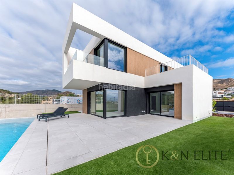 Foto d604fb7e-93cf-422f-a500-94adc2459246. Casa amb aparcament piscina a balcón de Finestrat-terra marina Finestrat