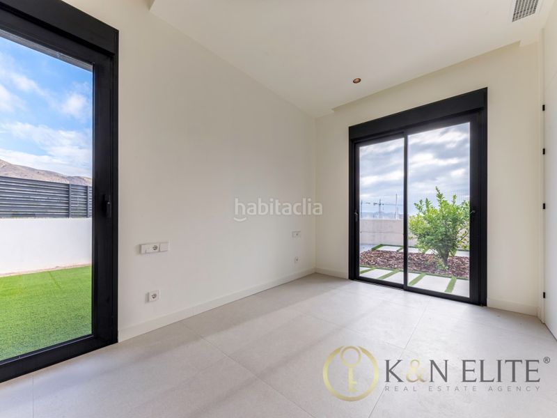 Foto d65fcaa1-4390-401e-a2c9-26aa2d633ae9. Casa amb aparcament piscina a balcón de Finestrat-terra marina Finestrat