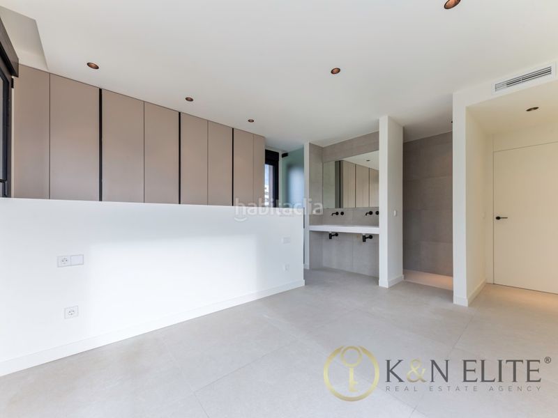 Foto fc3648de-c734-45a4-bcc6-4194c05b5206. Casa amb aparcament piscina a balcón de Finestrat-terra marina Finestrat