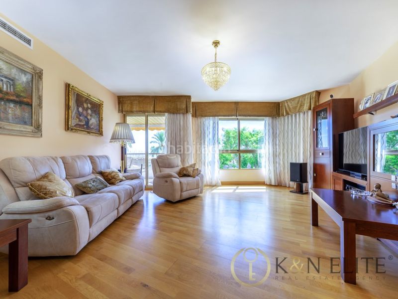 Foto b1ae8266-b0b6-4003-98a9-8766844a69ee. Pis amb aparcament a Ensanche-Diputación Alicante