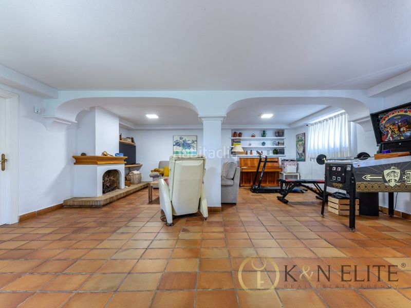Foto b6724915-c0f8-43d5-8545-bcfce69dbf55. Casa amb aparcament piscina a Vistahermosa Alicante