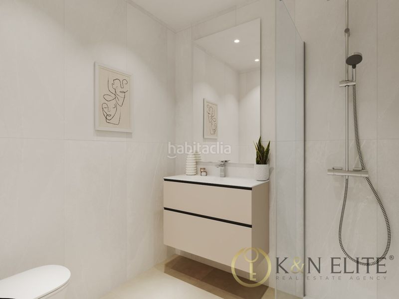 Foto 4cce9aff-1424-4bd2-bd0c-612999681211. Àtic amb aparcament piscina a Guadalobón Estepona