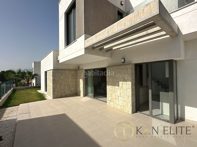 Foto 6365dbef-85c0-4575-b0ef-6fa937733bf7. Casa amb aparcament piscina a Golf Bahía Finestrat