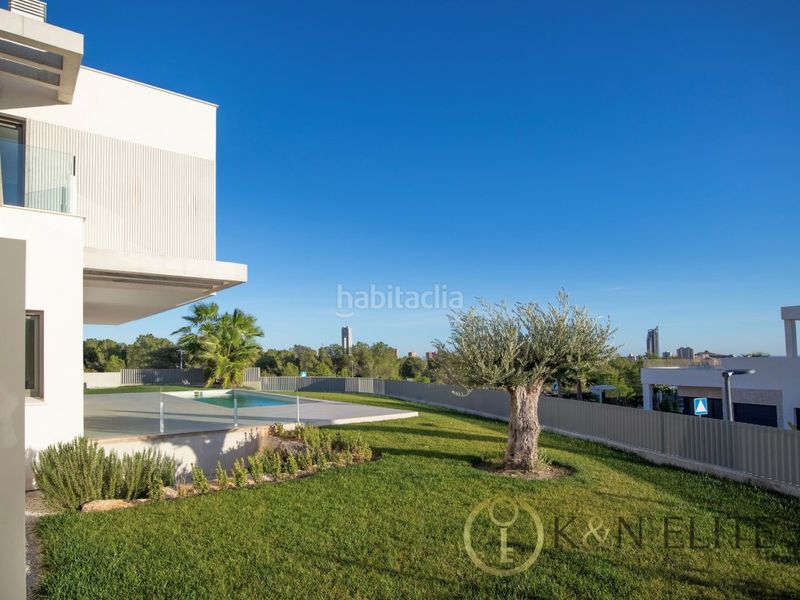 Foto d0bb2f4e-52d2-4663-8dd3-33c5c46aef48. Casa amb aparcament piscina a Golf Bahía Finestrat
