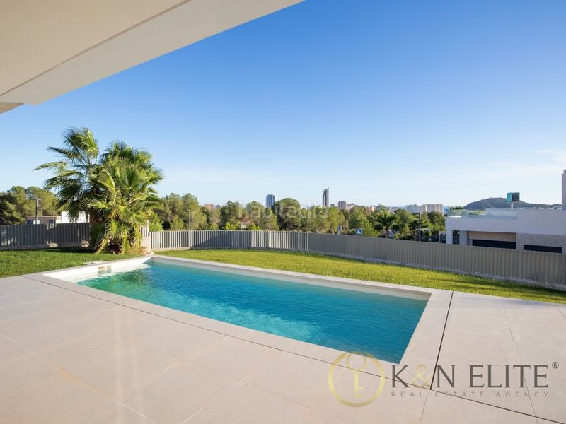 Foto ffdaa67f-8405-4d81-a089-690893cd4c35. Casa amb aparcament piscina a Golf Bahía Finestrat