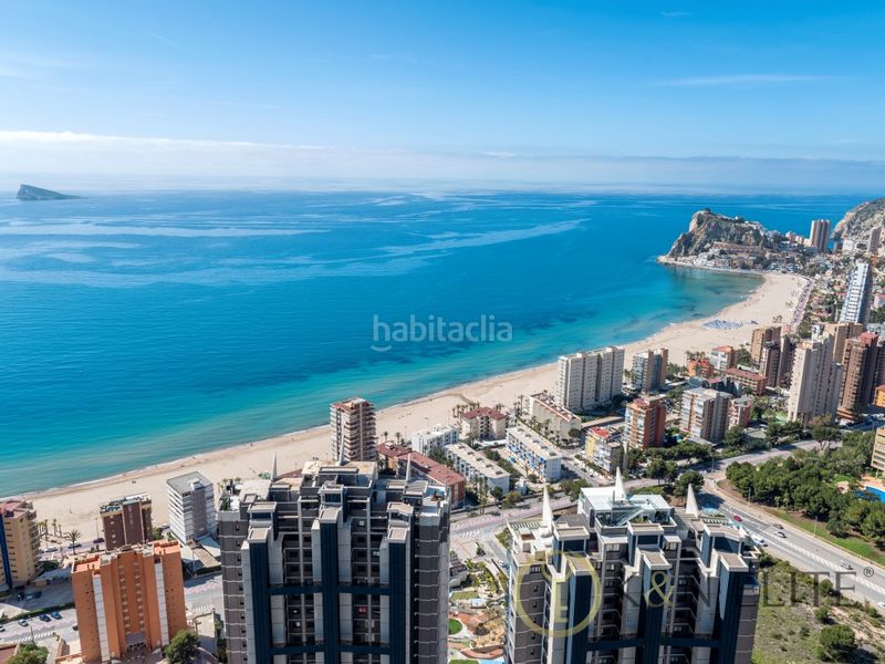 Foto 2d145a3c-4204-43f2-bf77-f2575e526b71. Pis amb aparcament piscina a Playa Poniente Benidorm